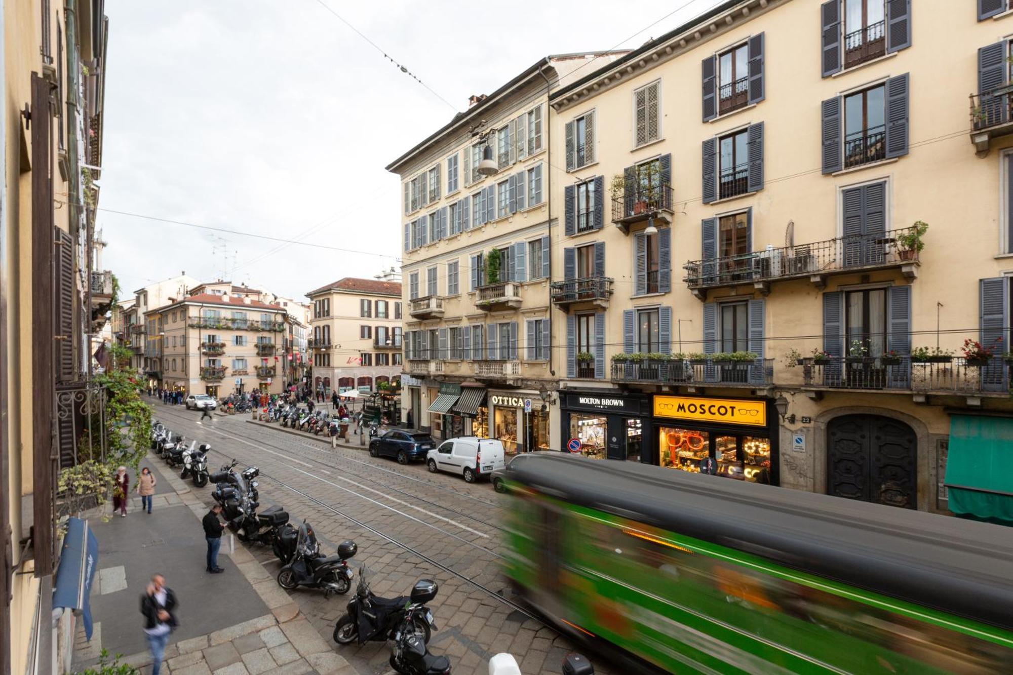 Brera - Castello - Ampio Bilocale Milano Centro Apartment Bagian luar foto